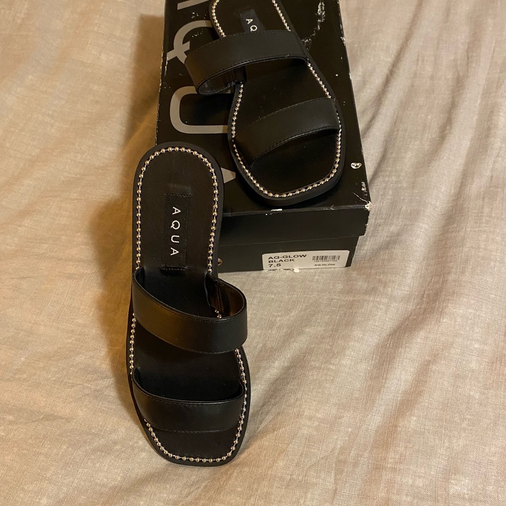 Aqua Glow Sandals 7.5